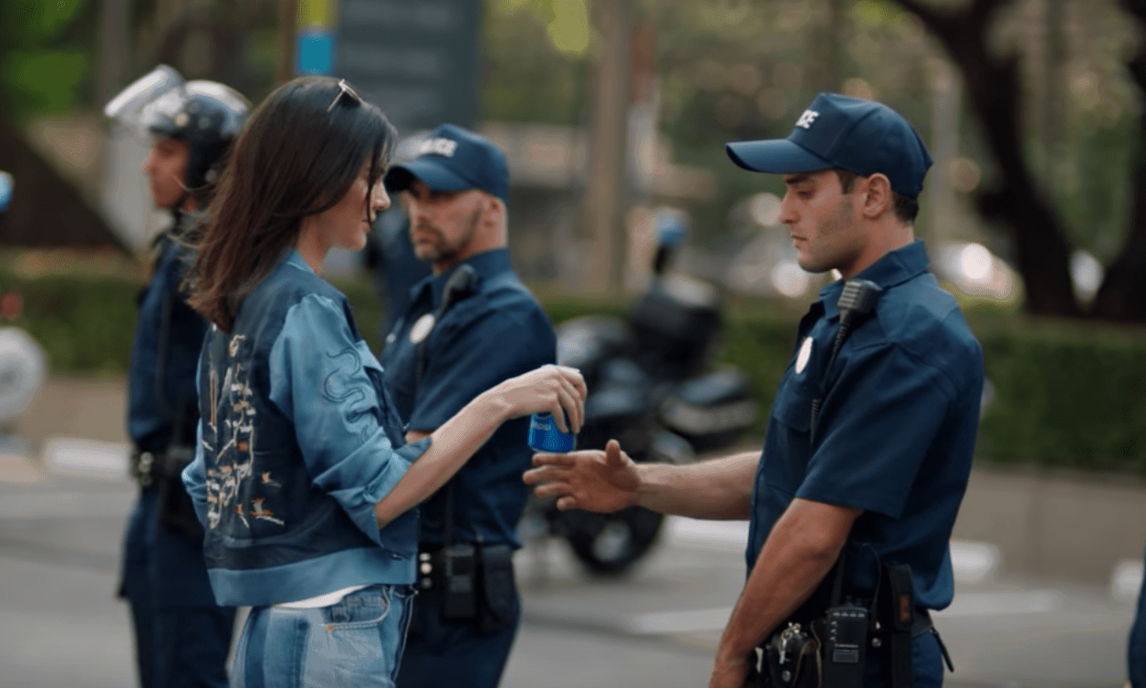Pepsi Commercial is ontspoord merkfundamentalisme